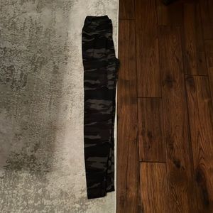 Camo leggings